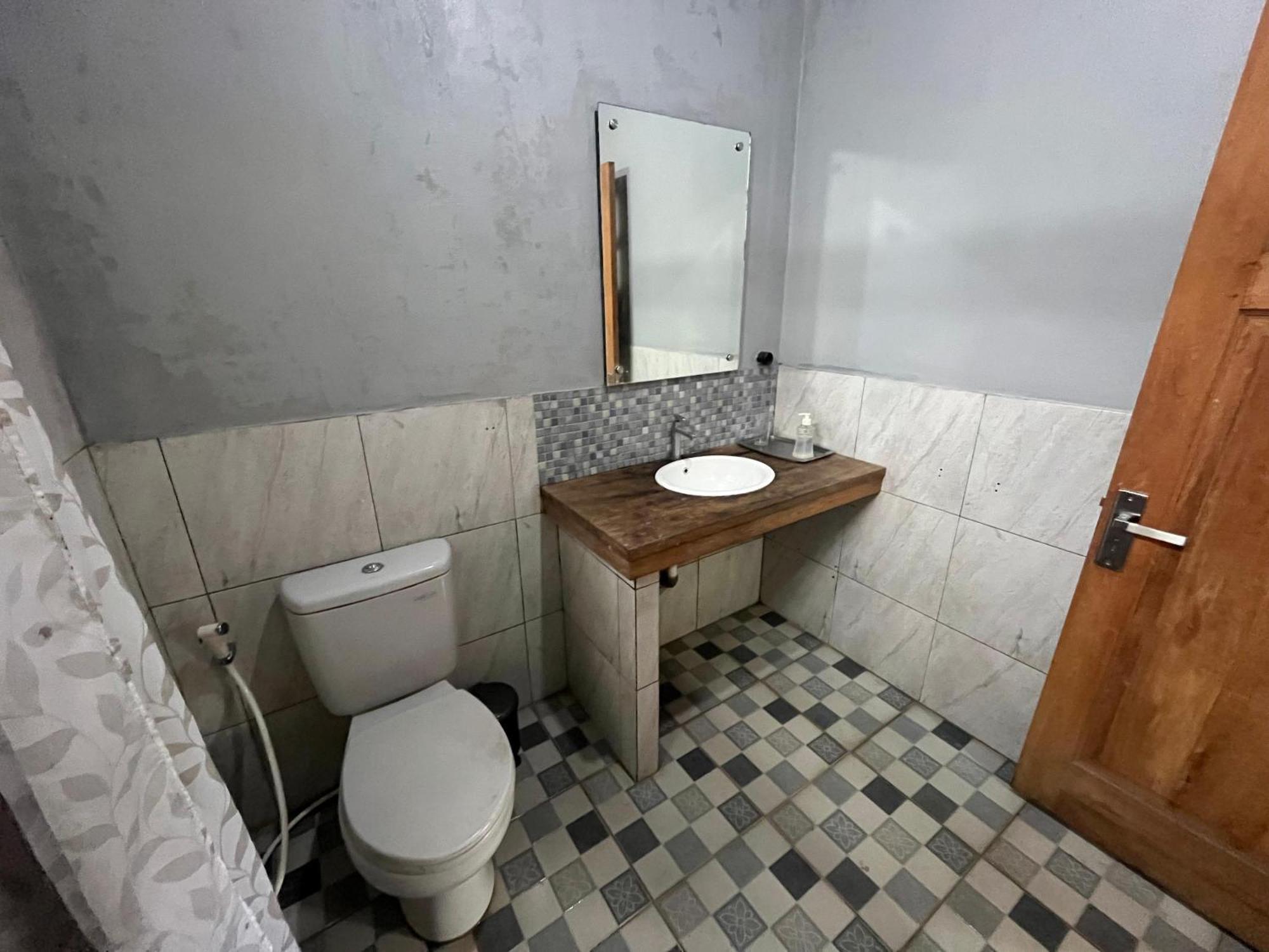 Saka Homestay Boutique & Cafe Магеланг Экстерьер фото