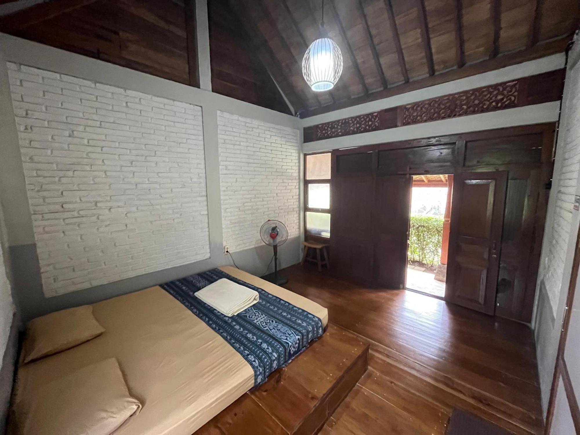 Saka Homestay Boutique & Cafe Магеланг Экстерьер фото